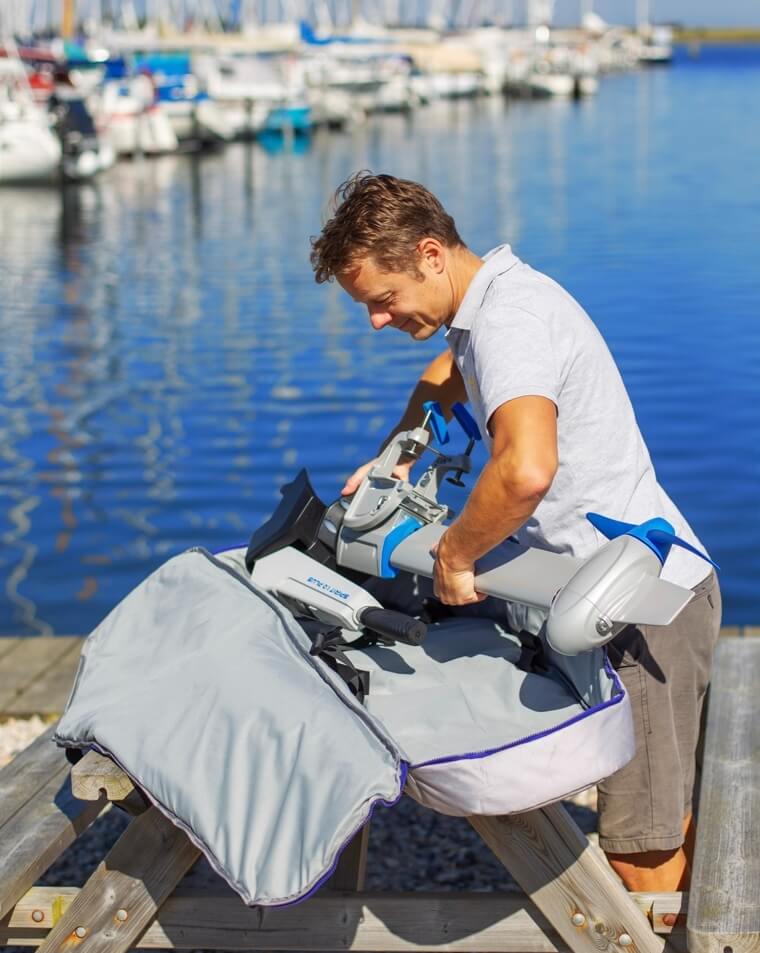 electric outboard motor