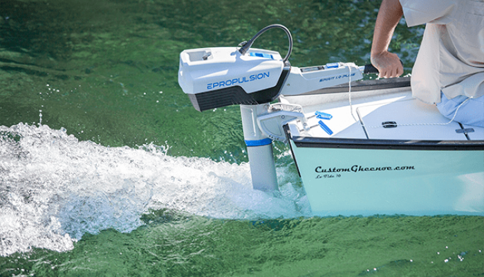 3 HP Outboard Motors: Best Solutions for the Price, Speed & Weight
